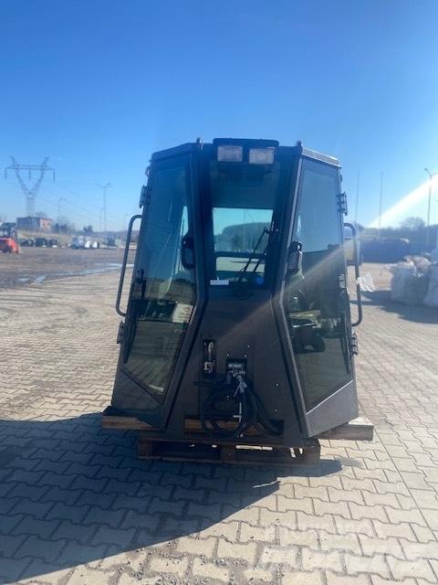 CASE D 1650 NEW CAB Kabīnes un interjers