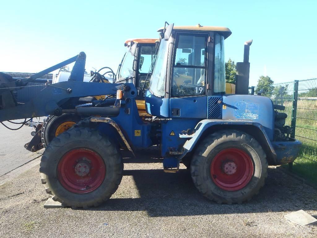 Volvo BM L45 defekt Iekrāvēji uz riteņiem