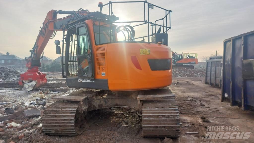 Doosan DX 235 LCR-5 Kāpurķēžu ekskavatori