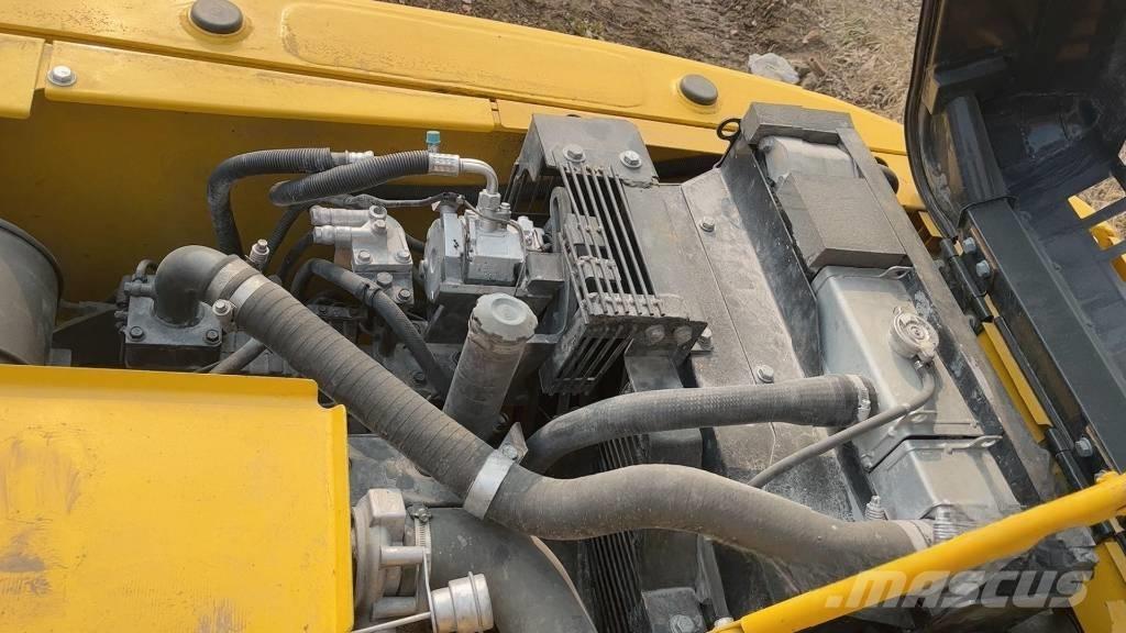 Komatsu PC 130 Kāpurķēžu ekskavatori