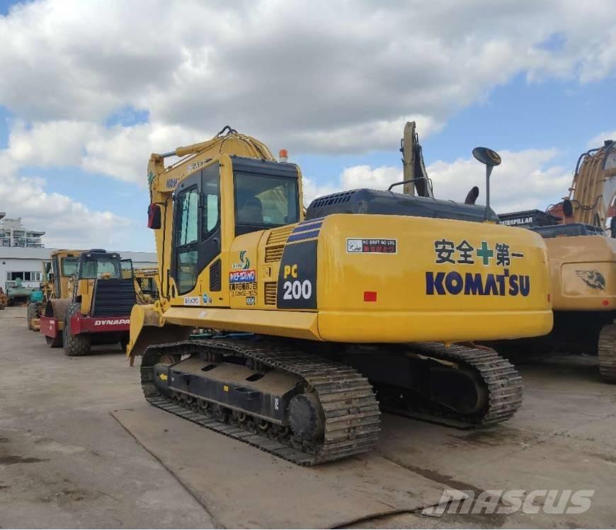 Komatsu pc200-8 Kāpurķēžu ekskavatori