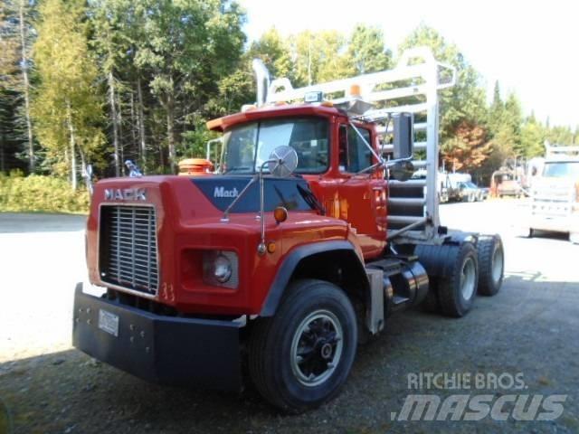 Mack RB 688 S Vilcēji