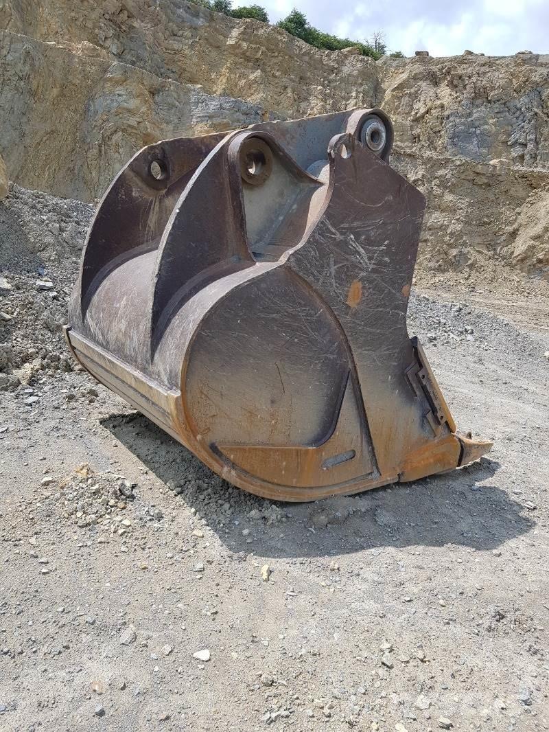 Liebherr R974 Kāpurķēžu ekskavatori