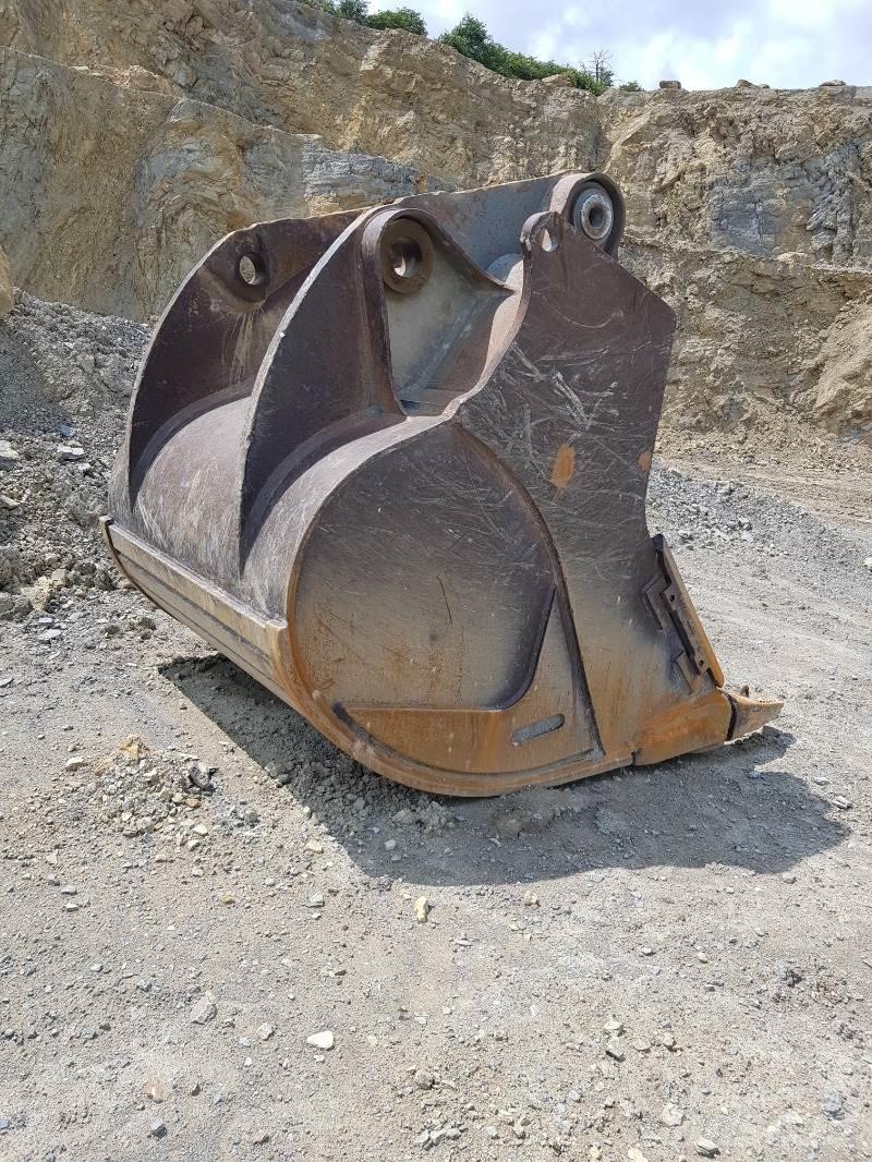 Liebherr R974 Kāpurķēžu ekskavatori