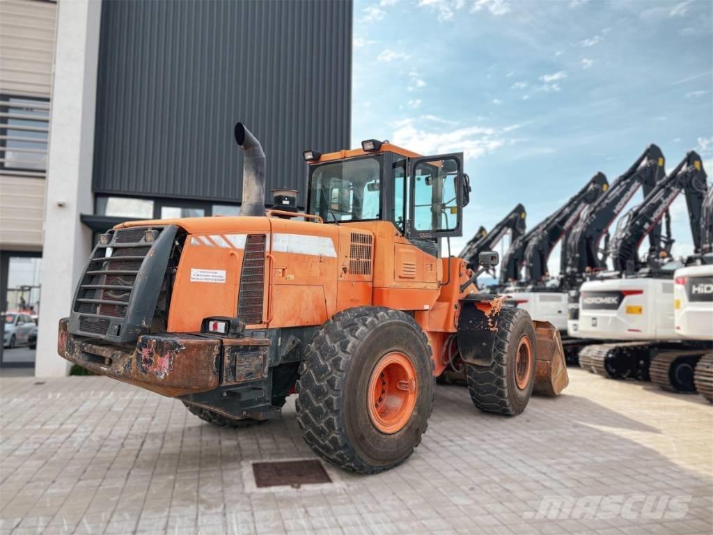 Doosan DL 300 Iekrāvēji uz riteņiem