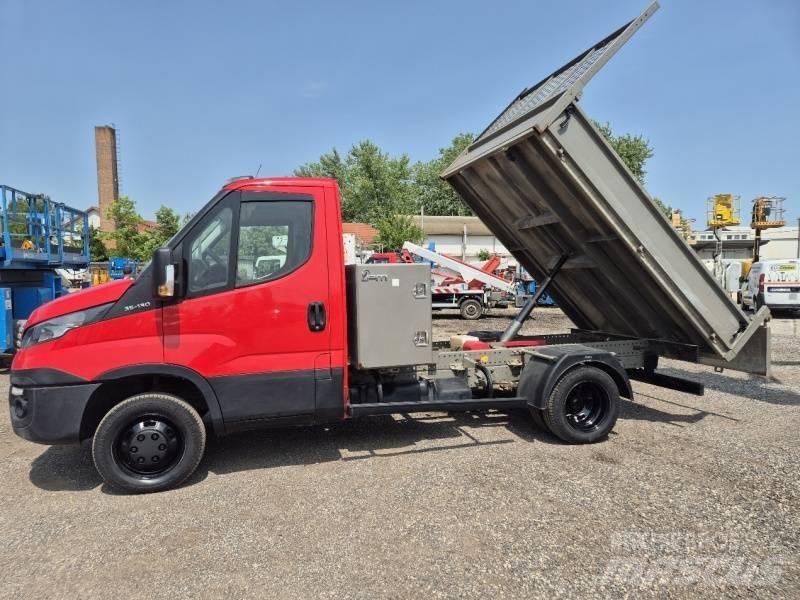 Iveco 35C13 - Tipper Pašizgāzējs