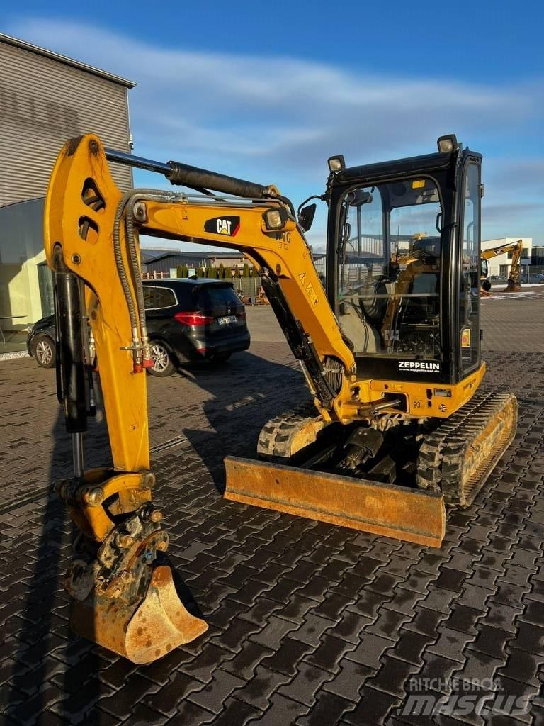 CAT 302.7 DCR Mini ekskavatori < 7 t