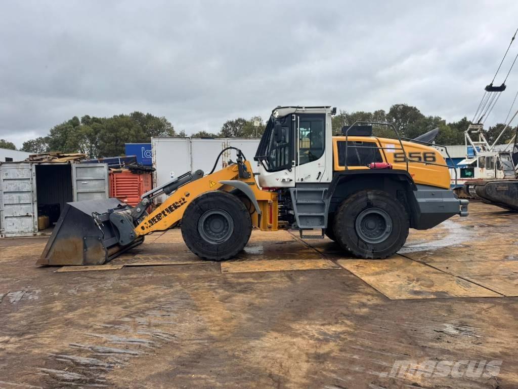 Liebherr 556 Iekrāvēji uz riteņiem