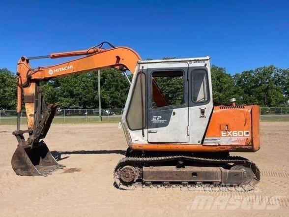 Hitachi EX 60 Kāpurķēžu ekskavatori