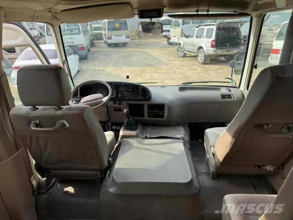 Toyota Coaster Bus Mikroautobusi