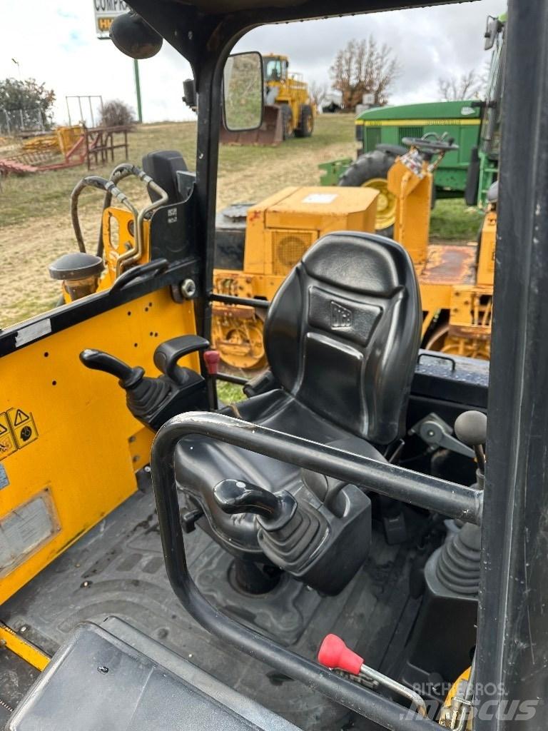JCB 1 CX Ekskavatori-iekrāvēji