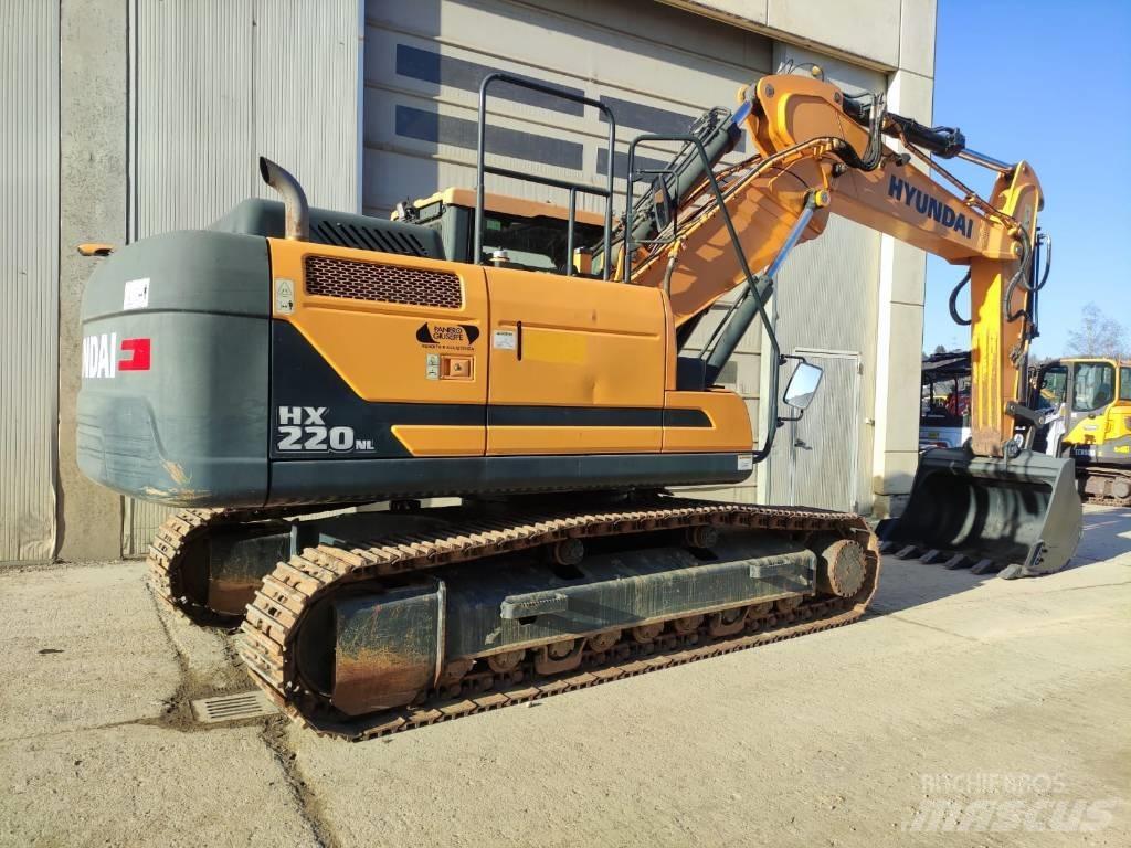 Hyundai HX220NL Kāpurķēžu ekskavatori