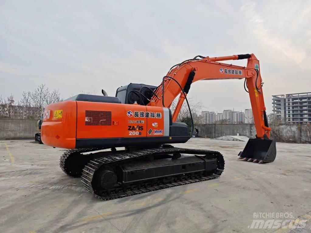 Hitachi ZX 200-6 Kāpurķēžu ekskavatori