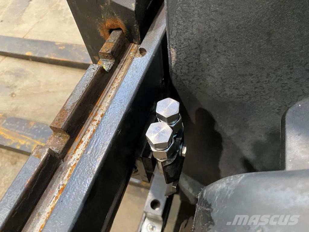 Linde H35D-02 Tehnika ar dīzeļa dzinēju