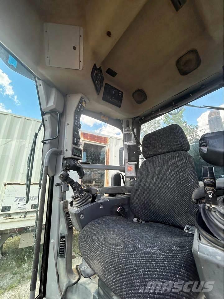 CAT 140 M 2 Greideri