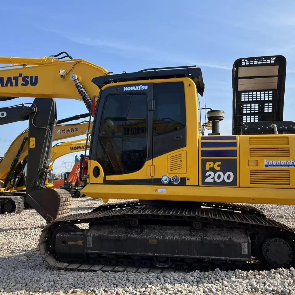 Komatsu PC 200 Kāpurķēžu ekskavatori