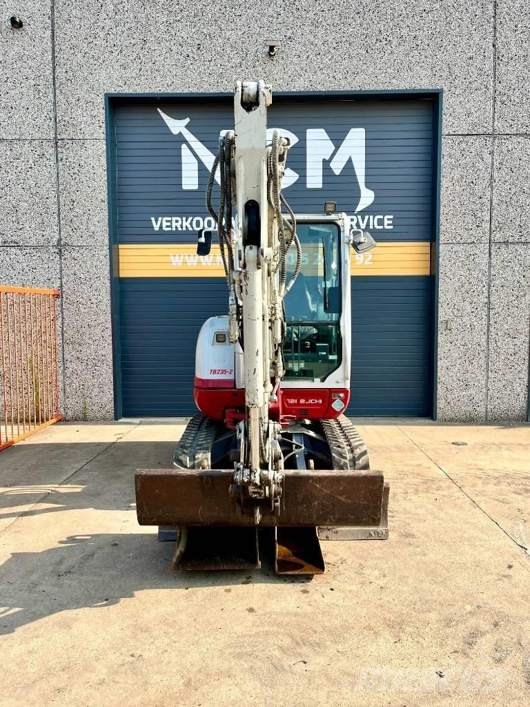 Takeuchi TB 235 Mini ekskavatori < 7 t