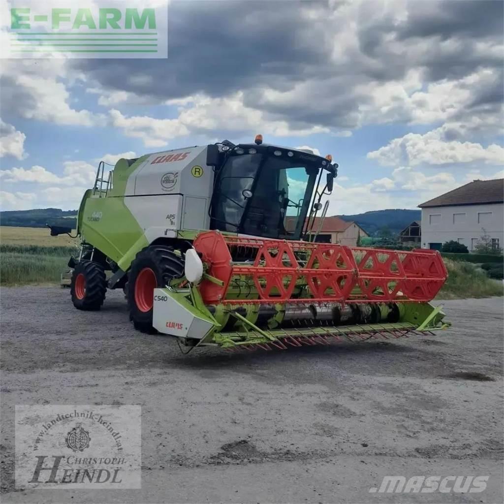 CLAAS tucano 440 Ražas novākšanas kombaini