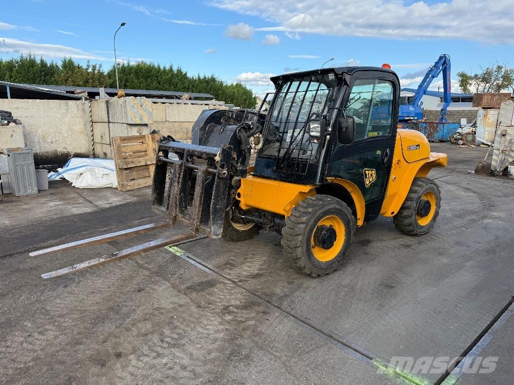 JCB 520-40 Teleskopiskie manipulatori