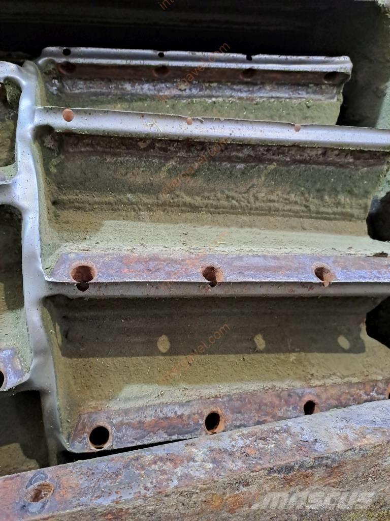 CLAAS Jaguar 850 Lopbarības novācēji