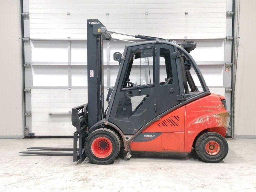 Linde H30D-02 Tehnika ar dīzeļa dzinēju