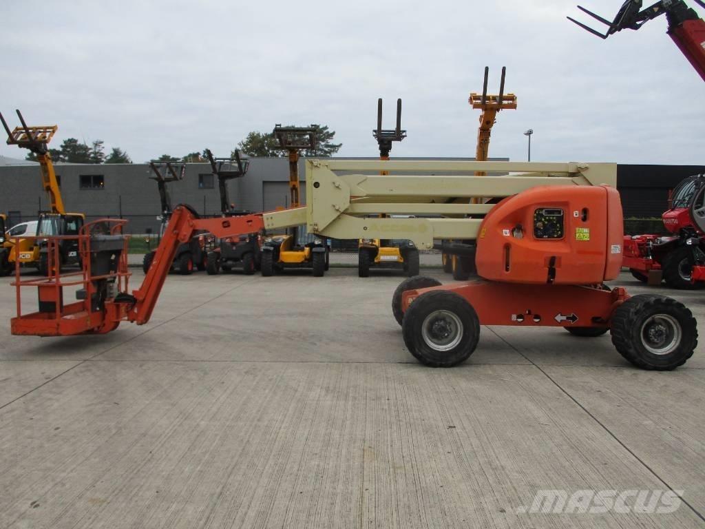 JLG 510 AJ (390) Kompakts pacēlājs ar rotējošu strēli