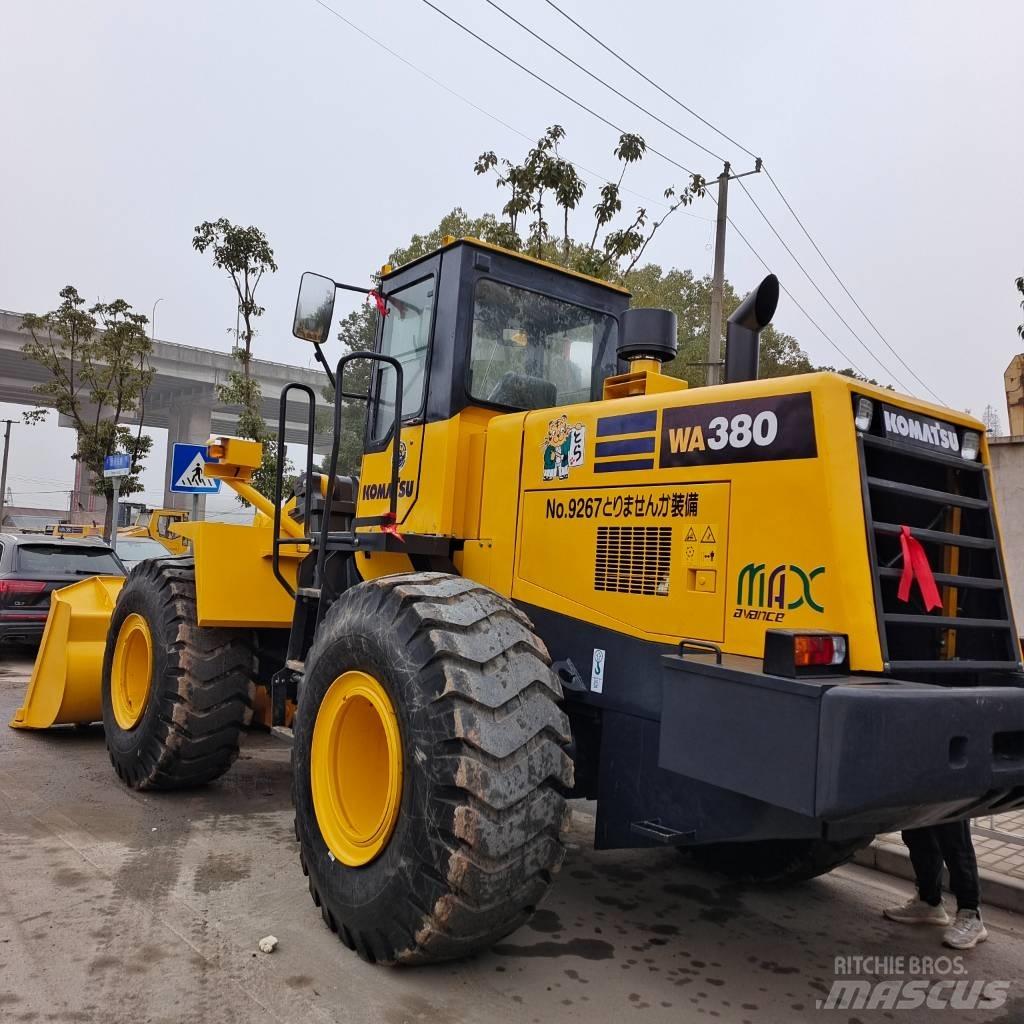 Komatsu WA 380-3 Iekrāvēji uz riteņiem