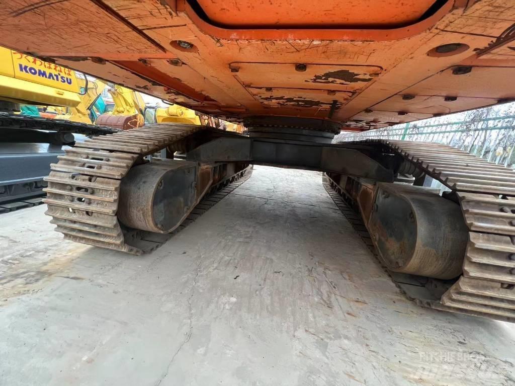Doosan DX 500 LCA Kāpurķēžu ekskavatori