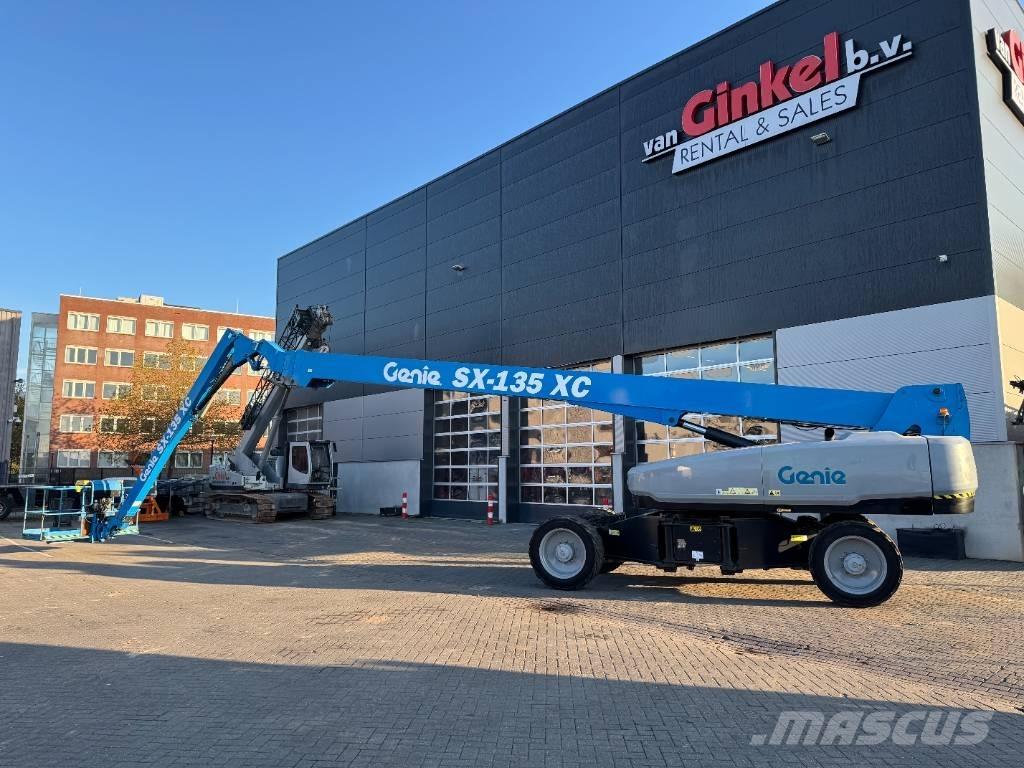 Genie SX 135 XC Teleskopiskie pacēlāji