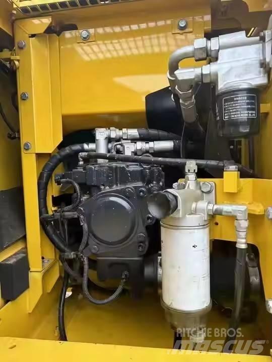 Komatsu PC 120 Kāpurķēžu ekskavatori