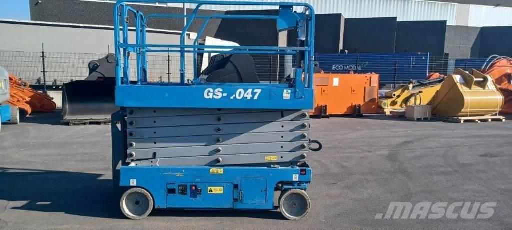 GENIE GS4047 Šķerveida pacēlāji