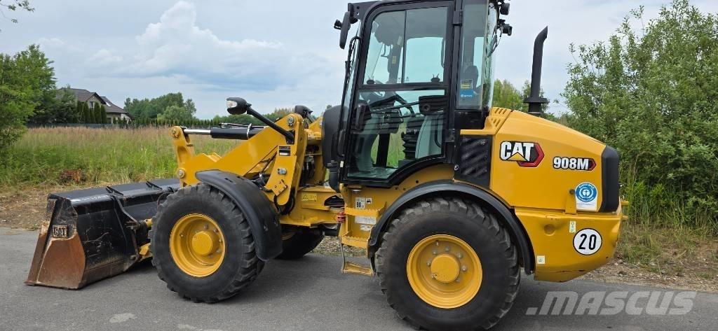CAT 908M  Cat 908 Iekrāvēji uz riteņiem