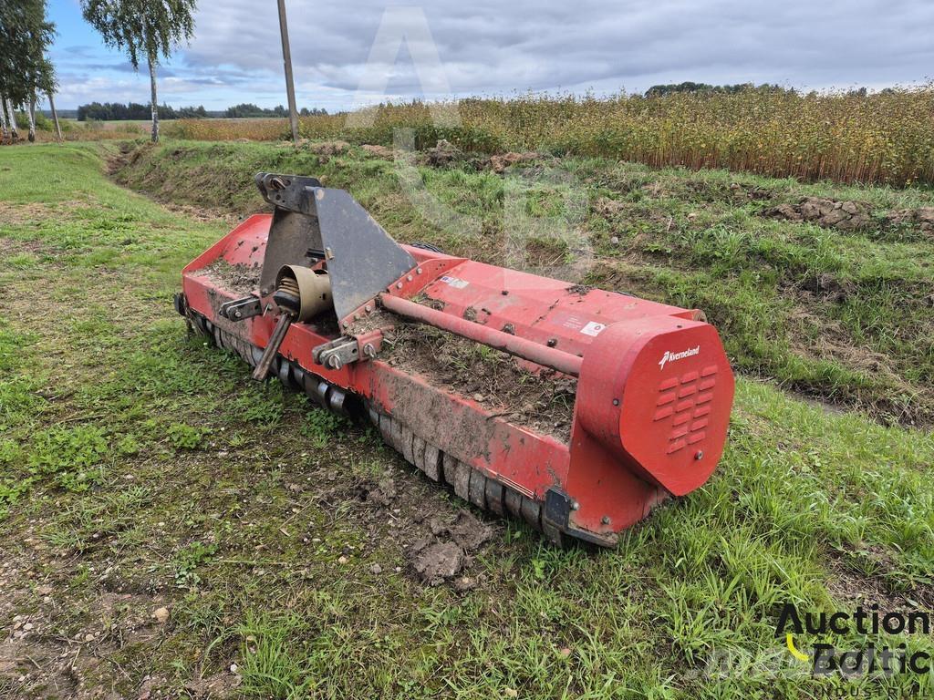 Kverneland FXN 320 Mauriņa traktors