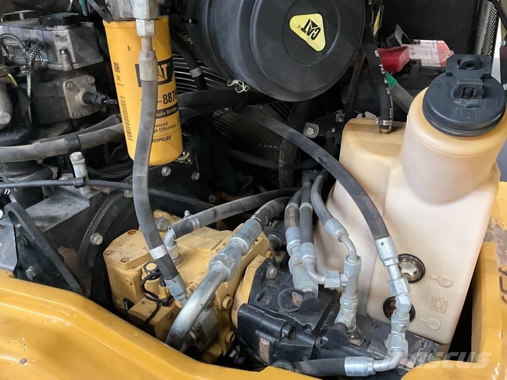 CAT 908 H Iekrāvēji uz riteņiem