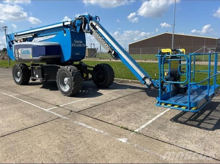 Genie ZX 135/70 Strēles pacēlāji