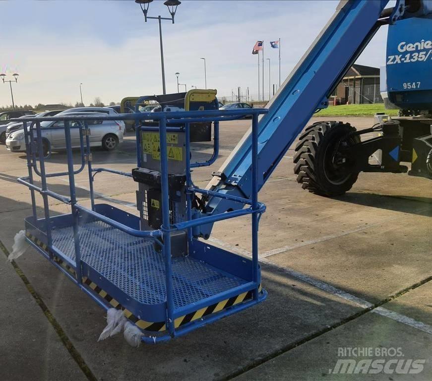 Genie ZX 135/70 Strēles pacēlāji