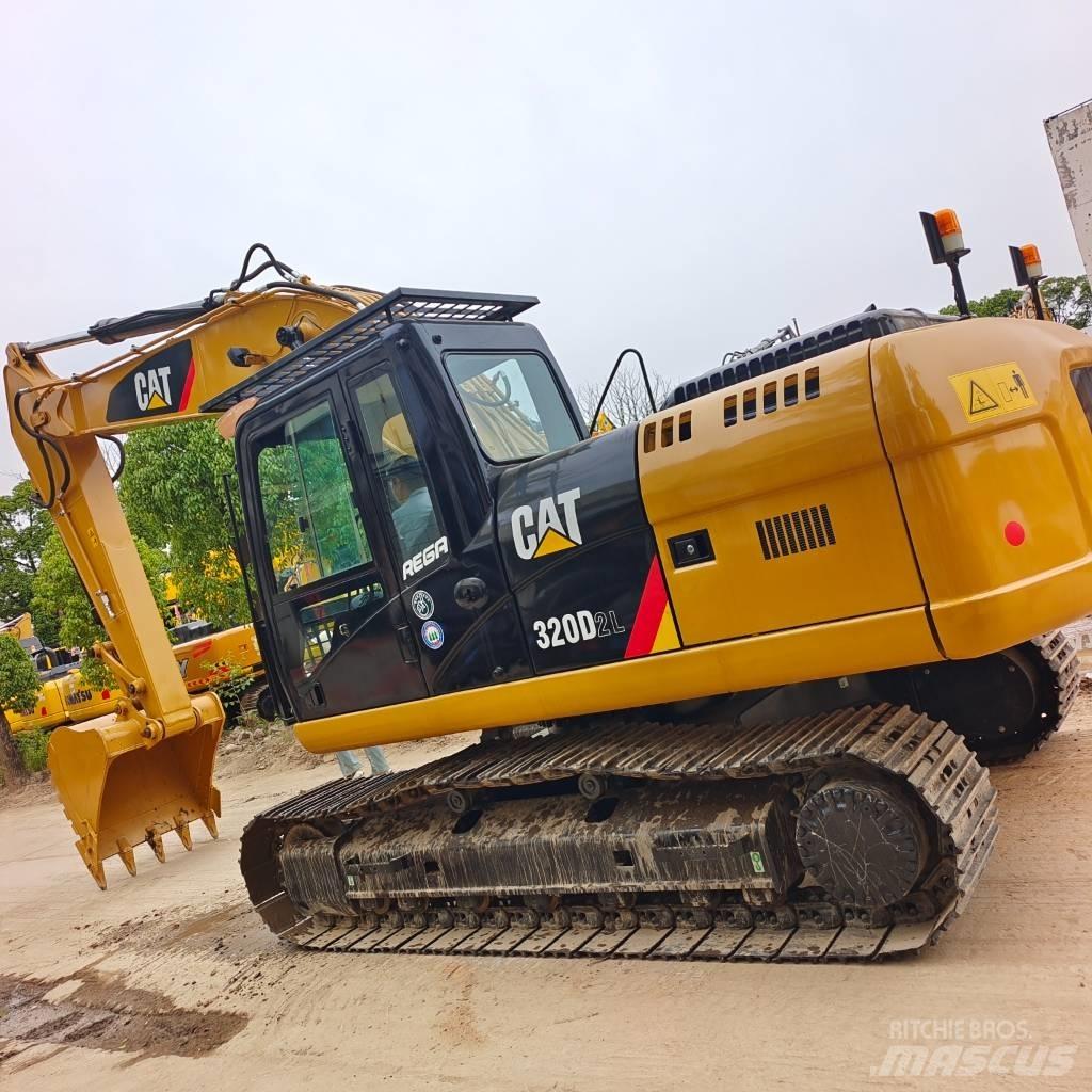 CAT 320 D2L Kāpurķēžu ekskavatori