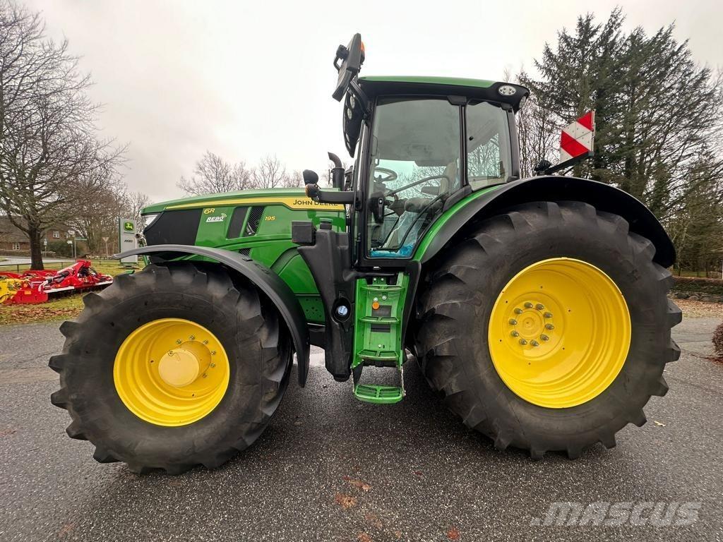 John Deere 6R195 Traktori