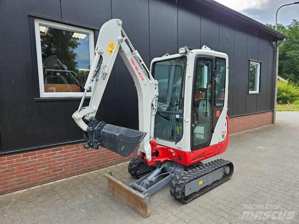 Takeuchi TB 216 Mini ekskavatori < 7 t