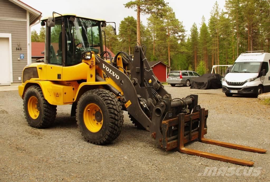 Volvo L 35 G Iekrāvēji uz riteņiem