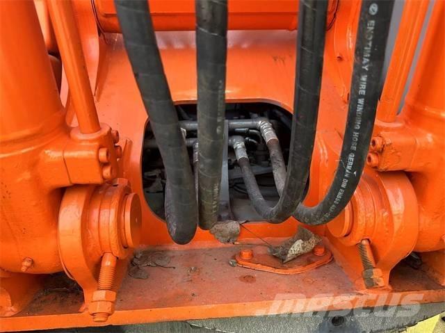 Hitachi EX100 Kāpurķēžu ekskavatori