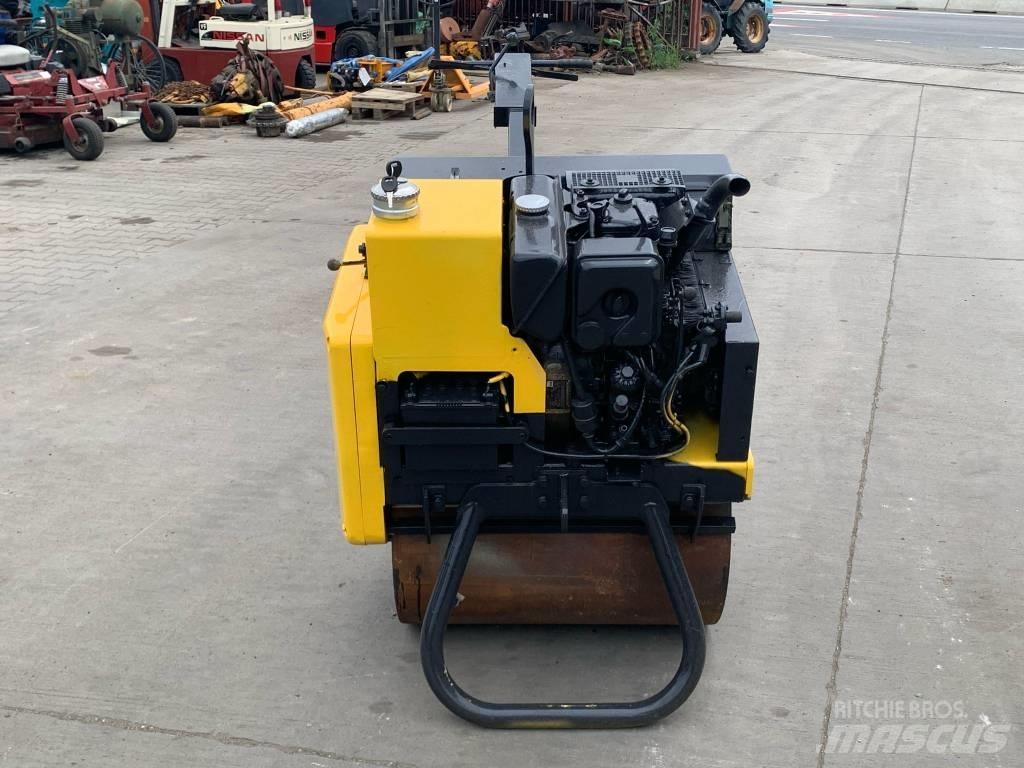 Mecalac MBR 71 Piekabināmie vibroveltņi