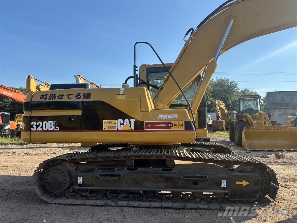 CAT 320 B Kāpurķēžu ekskavatori