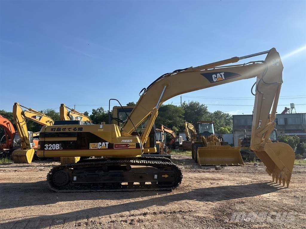 CAT 320 B Kāpurķēžu ekskavatori