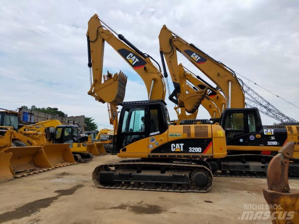 CAT 320D Kāpurķēžu ekskavatori
