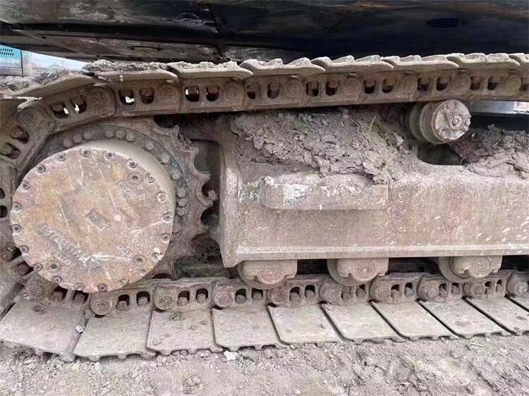 Hyundai R215VS Kāpurķēžu ekskavatori