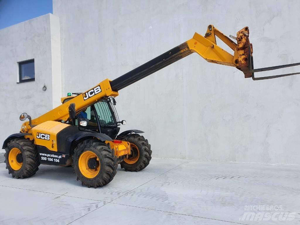 JCB 531-70 - BC25 Teleskopiskie manipulatori