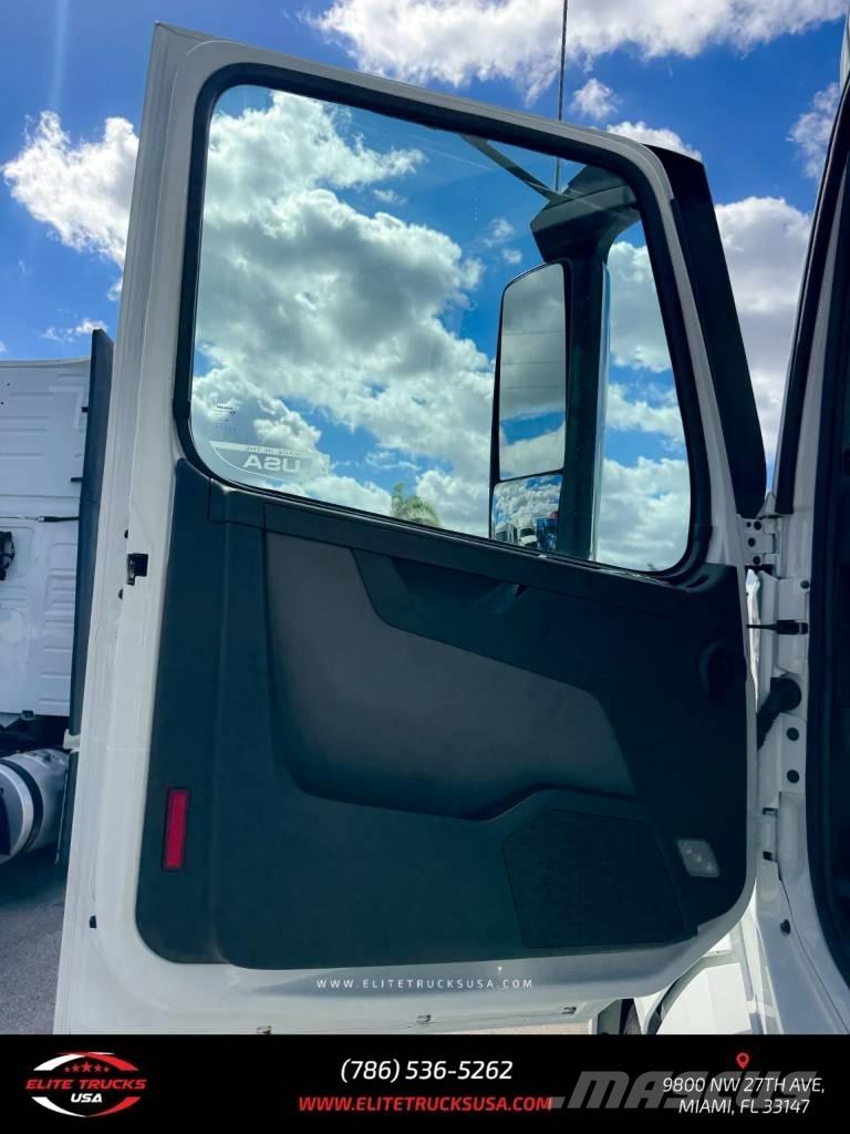 Volvo Commercial VNL Vilcēji