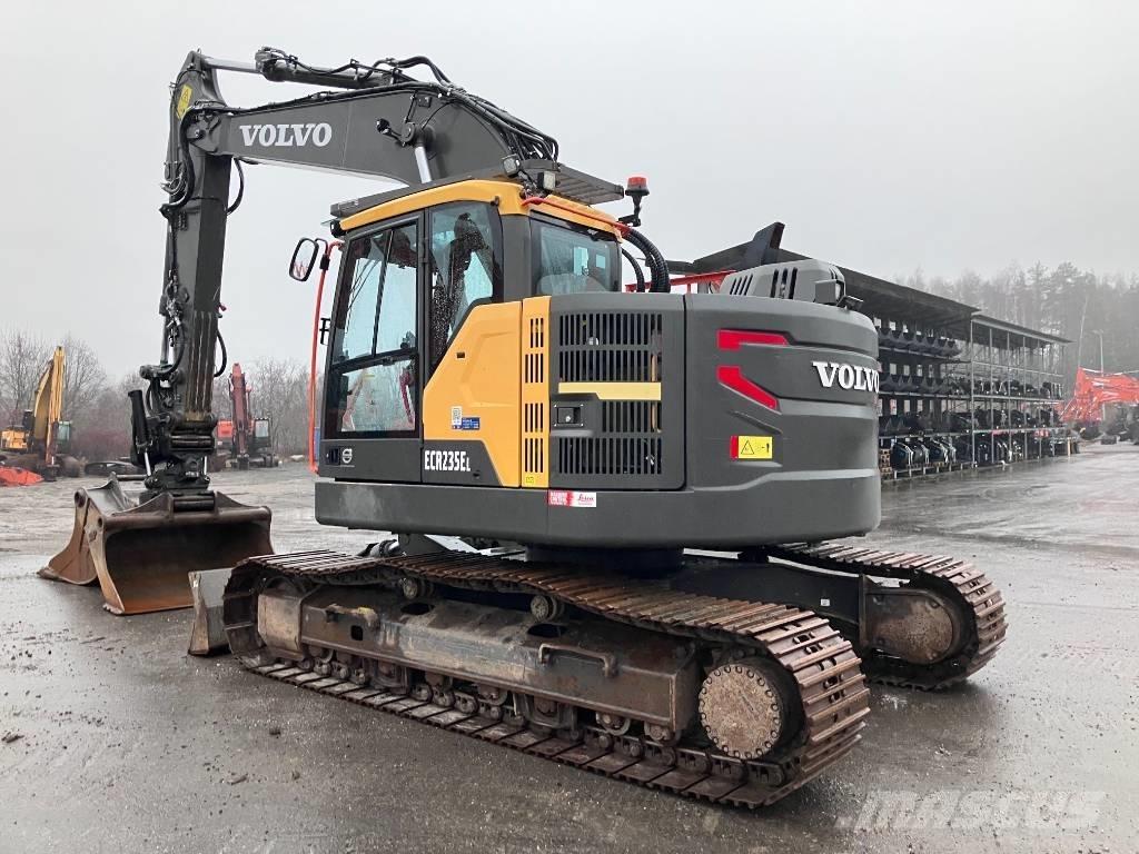 Volvo ECR235EL Blade Kāpurķēžu ekskavatori