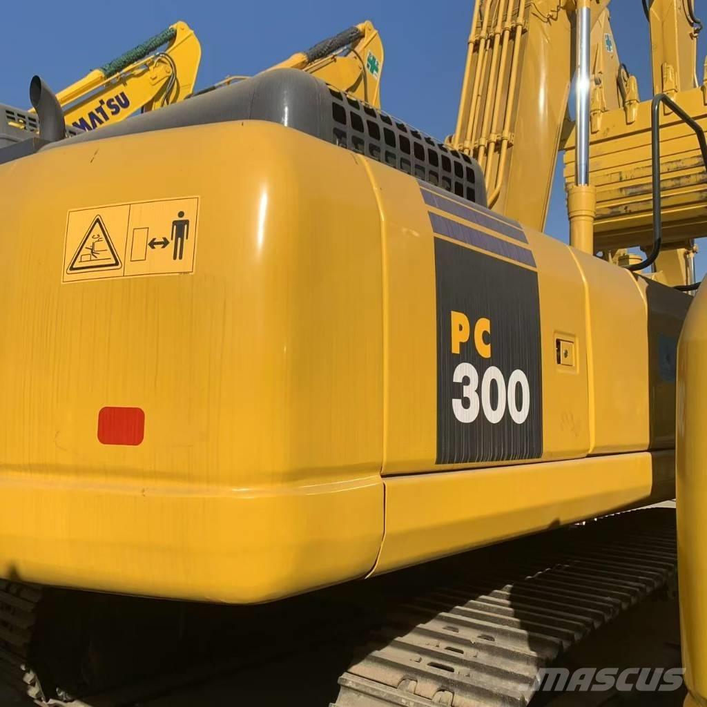 Komatsu PC 300-7 Kāpurķēžu ekskavatori
